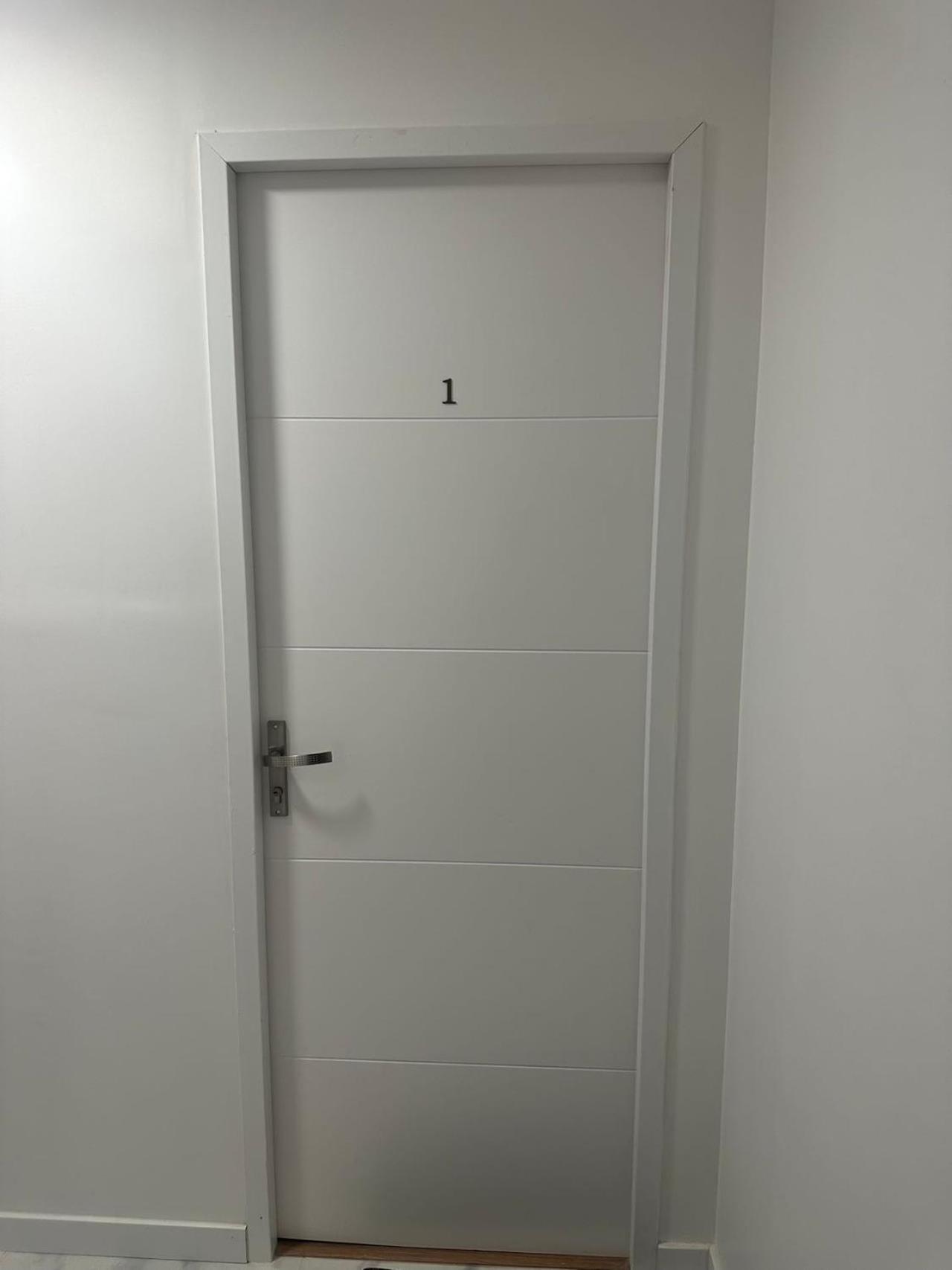 Appartement Calme Moderne Proche De Disneyland Wifi & Cafe Gratuit & Arrivee Autonome Биси Сен Жорж Екстериор снимка