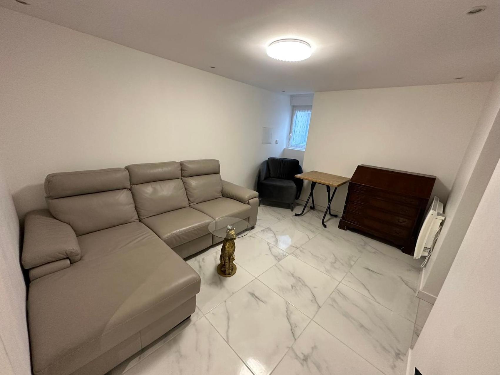 Appartement Calme Moderne Proche De Disneyland Wifi & Cafe Gratuit & Arrivee Autonome Биси Сен Жорж Екстериор снимка