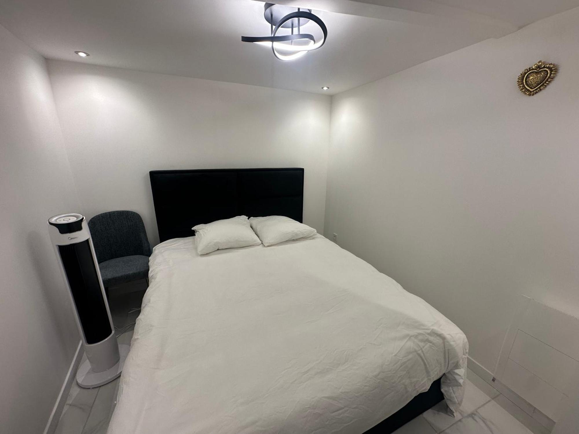 Appartement Calme Moderne Proche De Disneyland Wifi & Cafe Gratuit & Arrivee Autonome Биси Сен Жорж Екстериор снимка