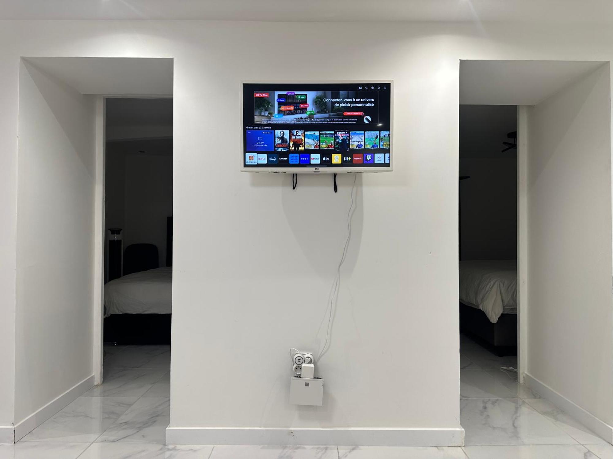 Appartement Calme Moderne Proche De Disneyland Wifi & Cafe Gratuit & Arrivee Autonome Биси Сен Жорж Екстериор снимка
